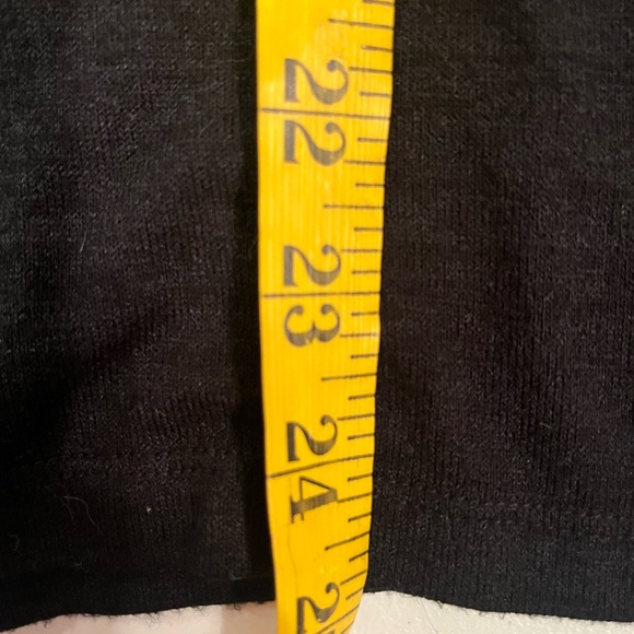 Banana Republic Black Crew Neck Sweater size XL - Picture 7 of 9